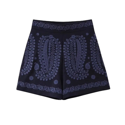 Bestickte High-Waist Shorts aus veganem Leder