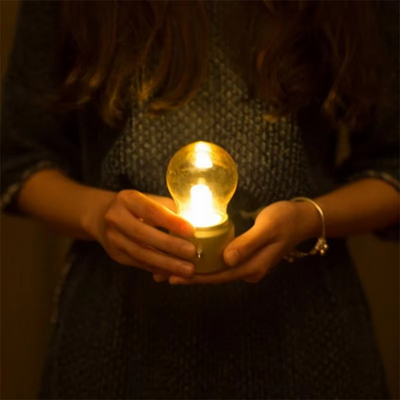 VintageGlow Kabellose Industrielle Nachttischlampe