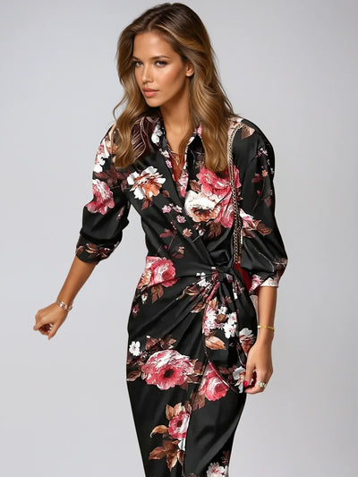 Arlina – Gestreifte Wickelkleid mit Weiblicher Passform und Lebhaftem Stil