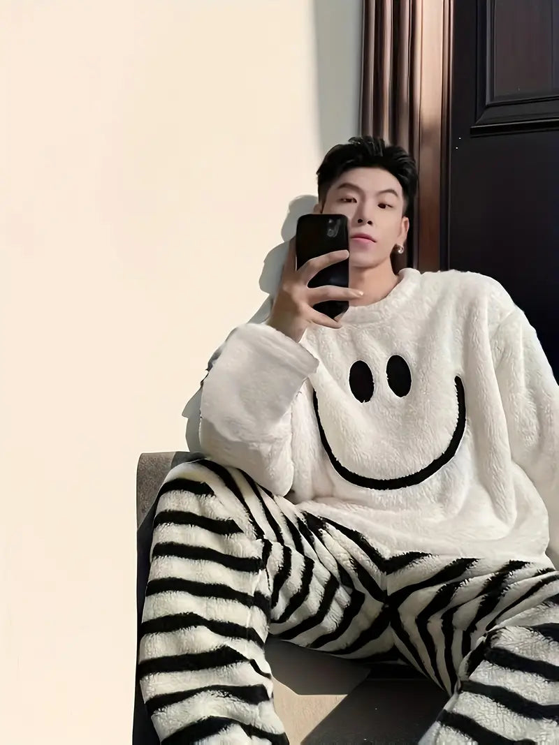 Jasper - Lässiges Pyjama-Set für Herren mit Cartoon-Stickerei