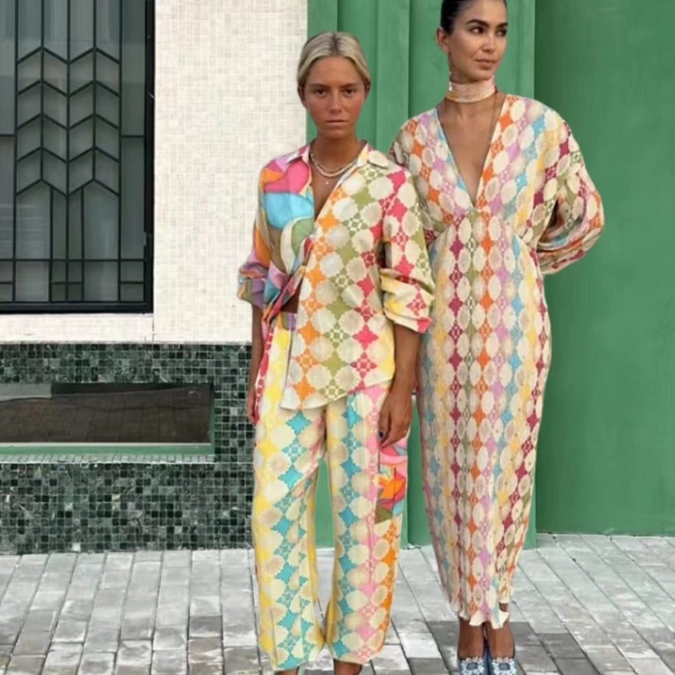 Natalie – Rundes Graffiti-Trendy Langarmshirt für Damen