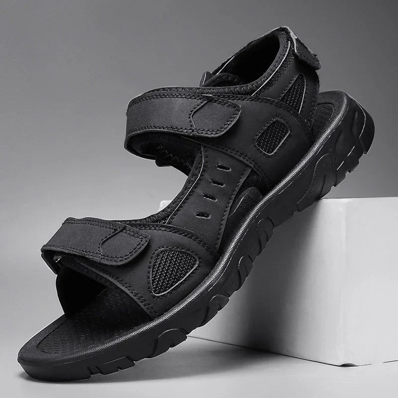 Evander - Rutschfeste Sandalen mit Haken und Ösen für Männer