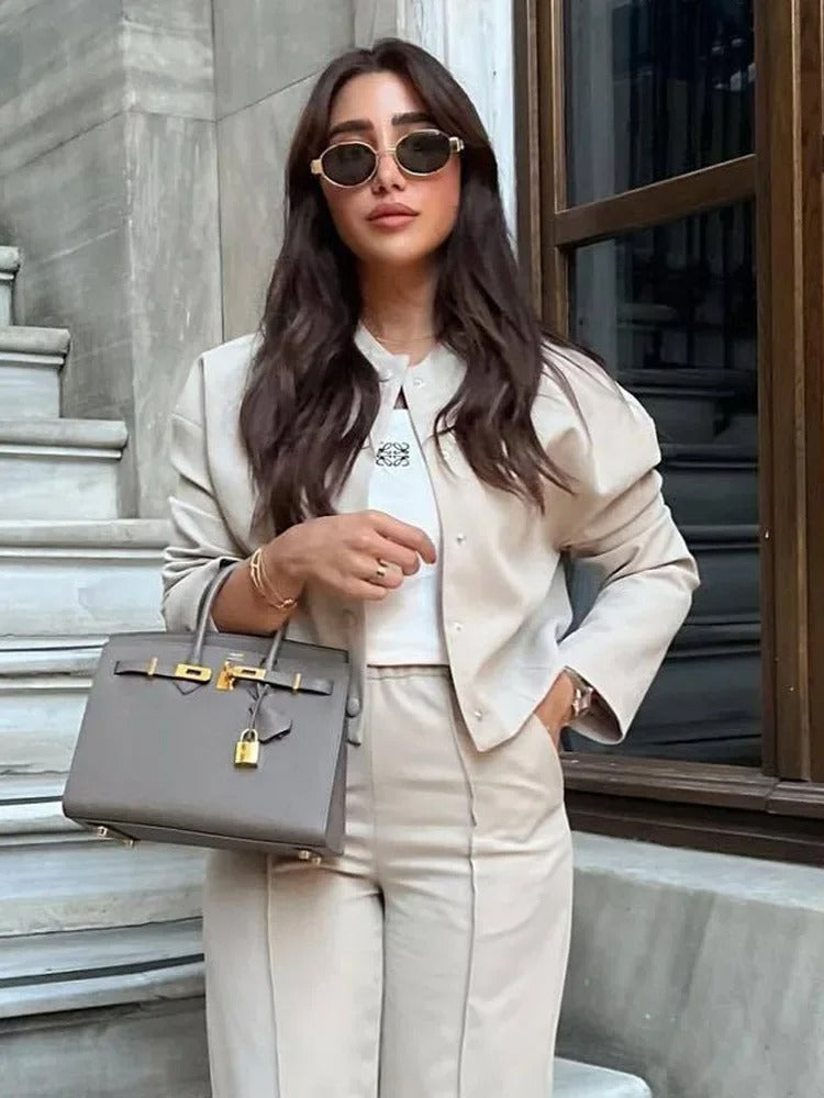 Leichte Damen-Bomberjacke für den Sommer – Casual Chic mit Stehkragen