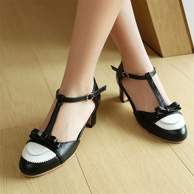 Julia | Elegante klassische Krallen