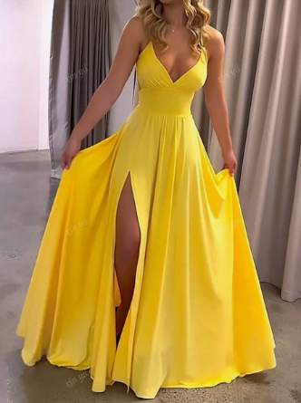 Valentina - Langes Kleid mit Schlitz und Trägern