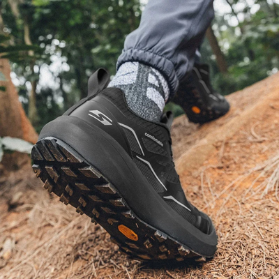 Bequeme wanderschuhe für herren mit fußgewölbeunterstützung