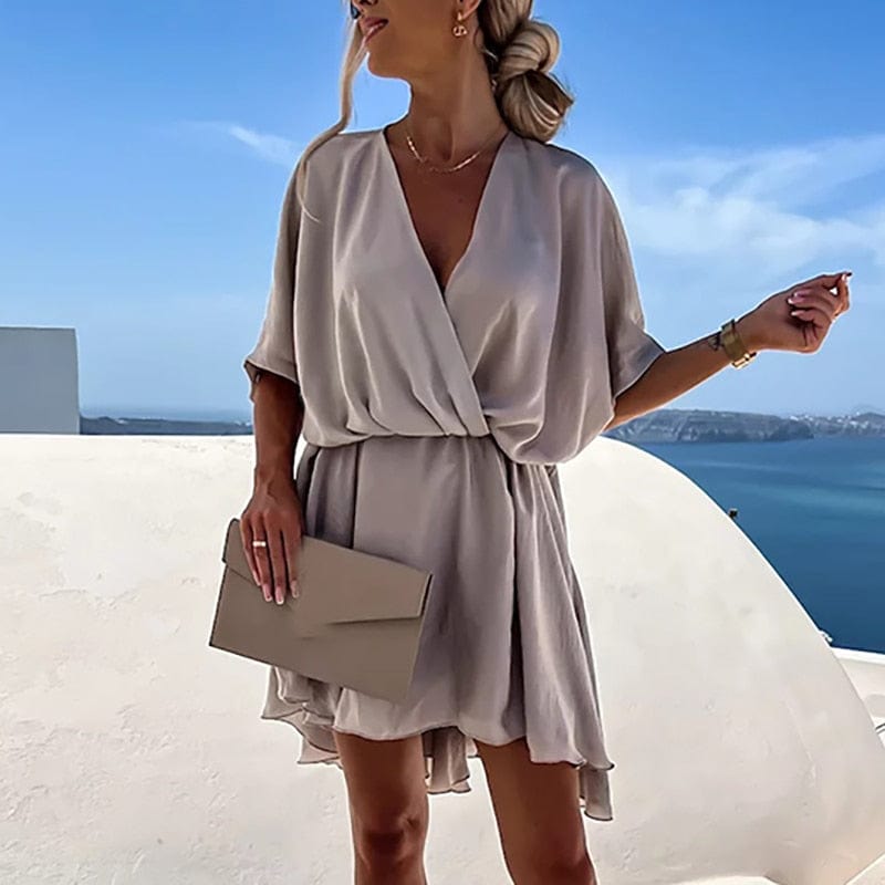 Lina™ - Beige Boho Kleid mit V-Ausschnitt