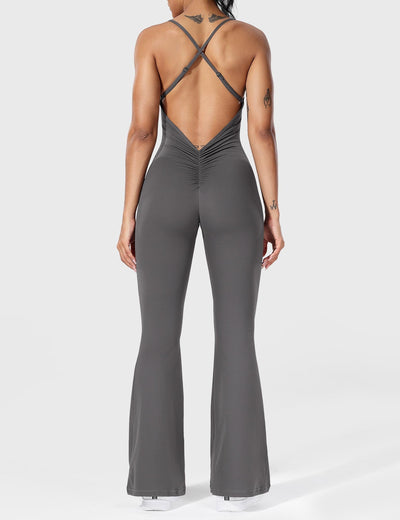 Serafina | Backless Flare Jumpsuit mit verstellbaren Trägern