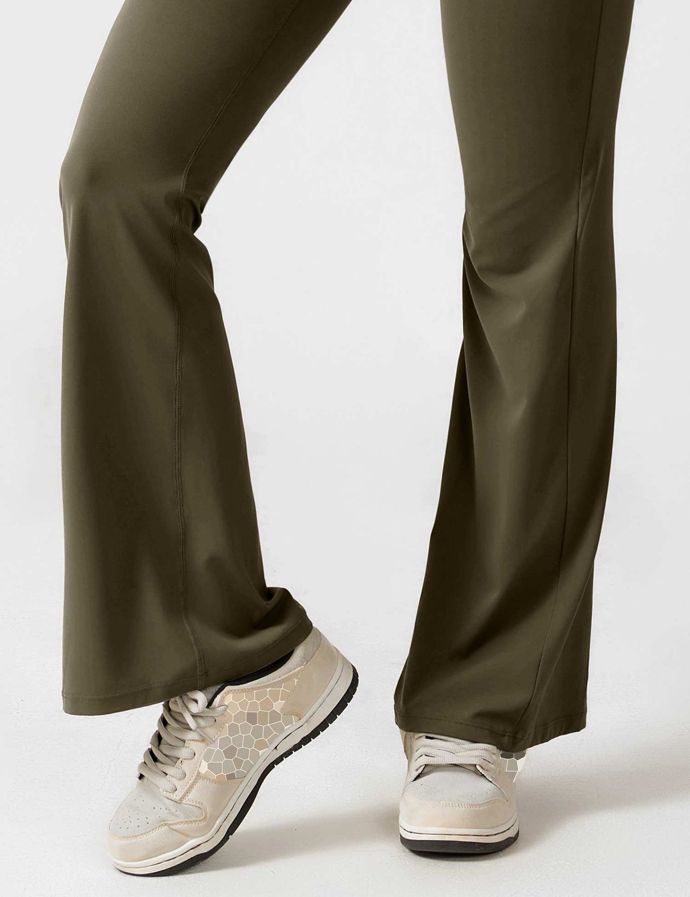 Rückenfreier Jumpsuit mit Schlaghose – Liv